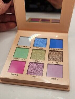 Revolution Beauty London Friends Chandler Eyeshadow